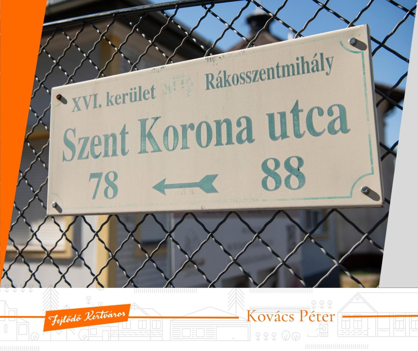 Szent Korona utca táblája