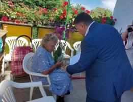Fekete Kornéliát köszöntése 90. születésnapja alkalmából.