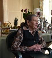 A 90 éves Ilona néni köszöntése.
