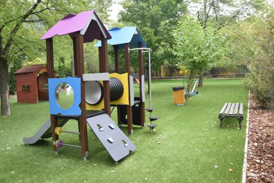 Baross utcai Szentmihályi Játszókert Óvoda felújított udvara