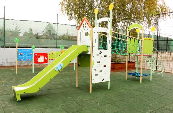 tóth ilonka játszótér 3