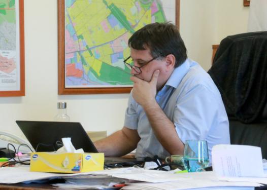 Kovács Péter 04_24 újságból fotó