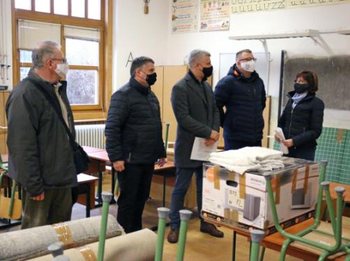 Szatmáry Kristóf országgyűlési képviselő, Kovács Péter polgármester, Kovács Katalin, az Észak-Pesti Tankerületi Központ igazgatója, Tóth András intézményvezető