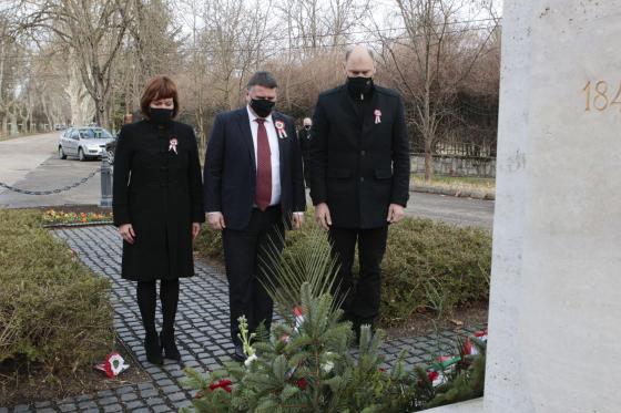 Polgármester és alpolgármesterek