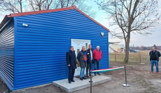 ikarus kondi átadó