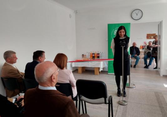 janos_utca_idosklub_atado_3