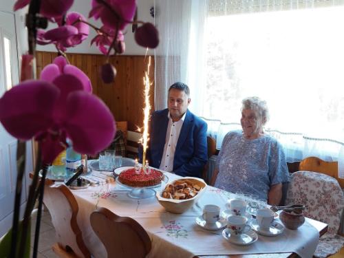 Fekete Kornéliát köszöntése 90. születésnapja alkalmából.