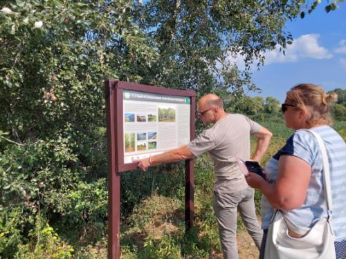 Szász József alpolgármester a Naplás-tónál