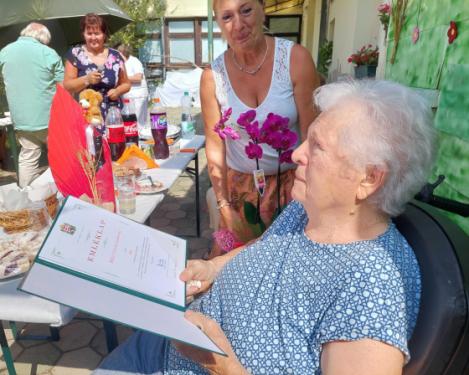 90. születésnapját ünnepelte Mezei Gyula Gáborné.