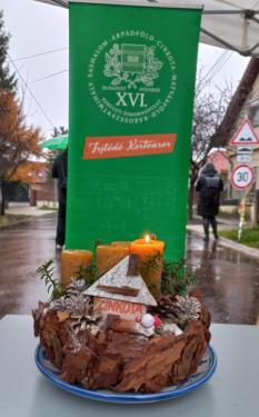 Adventi gyertya az átadón