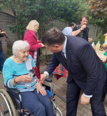 Paor Éva köszöntése 100. születésnapja alkalmából.