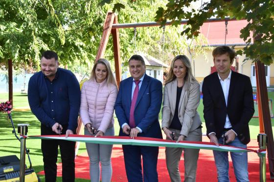 Margaréta Óvoda Monoki utcai épületének megújult udvarának átadója