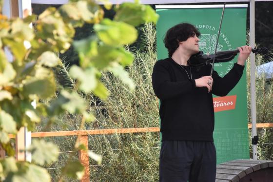 Kuti Róbert hegedű koncertje