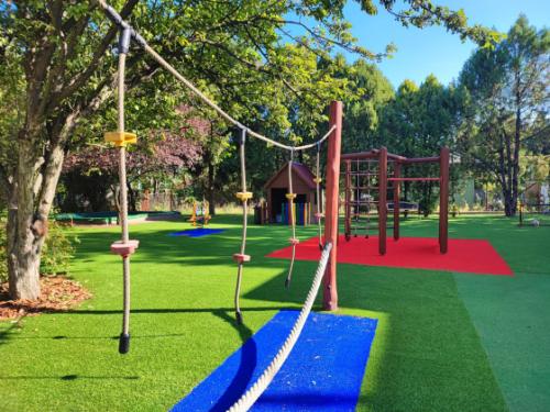 Margaréta Óvoda Monoki utcai épületének megújult udvara