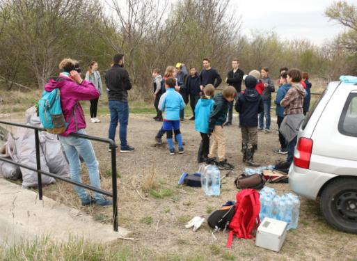 412. számú Kalazanti Szent József cserkészcsapat szemétszedési akcióban vett részt