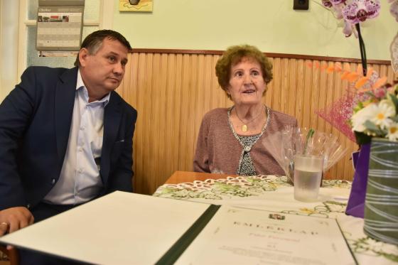 Filor Ferencné Erzsike néni köszöntése 95. születésnapja alkalmából.