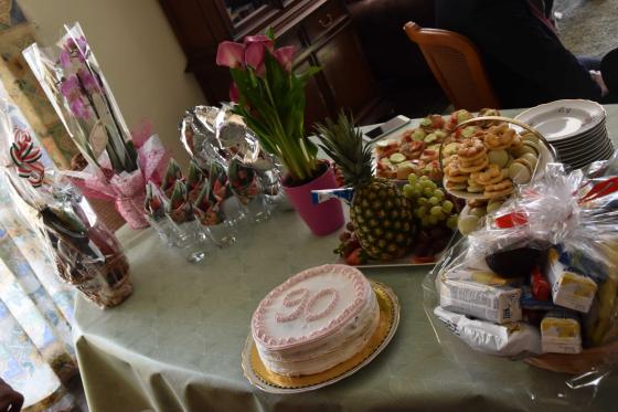 A 90 éves Ilona néni köszöntése.