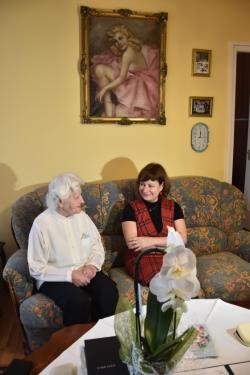 Szabó Béláné köszöntése 90. születésnapja alkalmából.