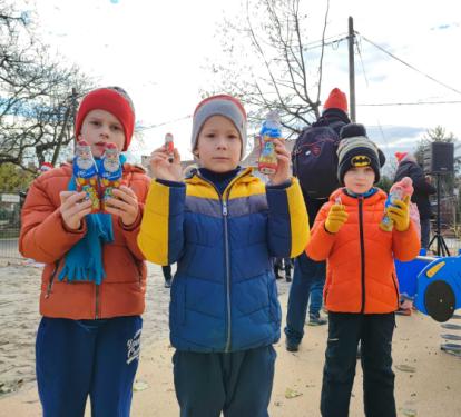 Új játszótérnek örülhetnek a gyerekek a Lapát utcában.