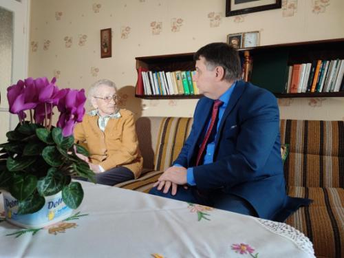 Etelka néni köszöntése 95. születésnapja alkalmából.