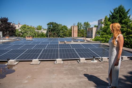 Elkészült napelemtelepítés.