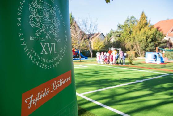 16. kerületi molinó az új udvaron