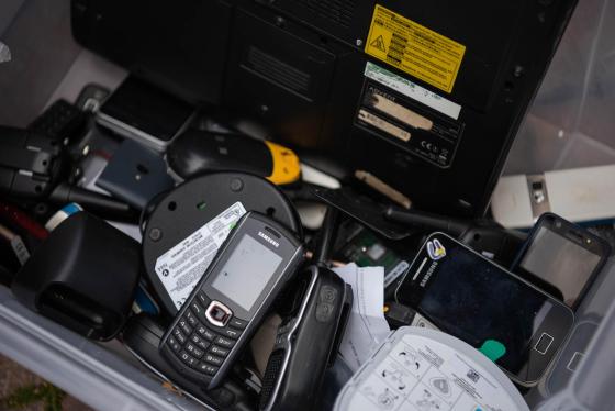 Az összegyűjtött mobileszközök.