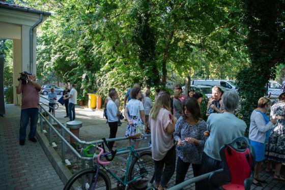 Hangulatkép az átadón jelenlevő meghívottakról