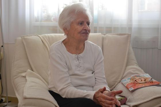 Kovács Péter polgármester köszönti Piroska nénit 95. születésnapja alkalmából.