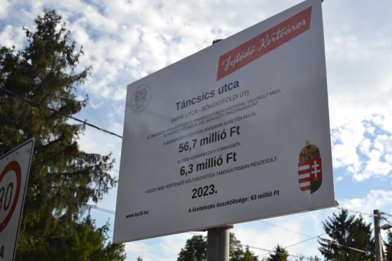 A Táncsics utcai tábla