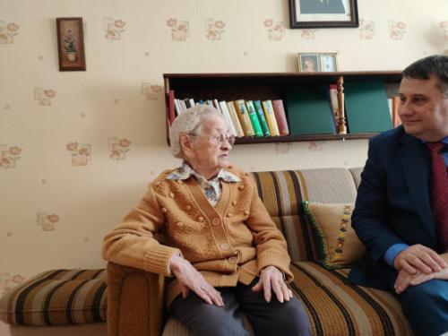 Etelka néni köszöntése 95. születésnapja alkalmából.