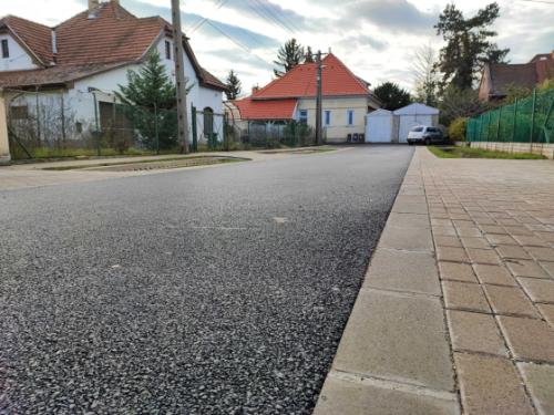 Átadtuk a Tölgyfa utcát.