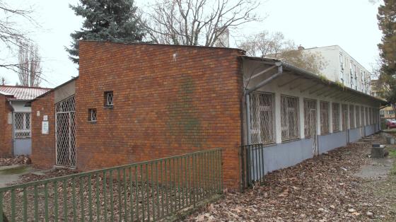 a volt munkaügyi központ épülete