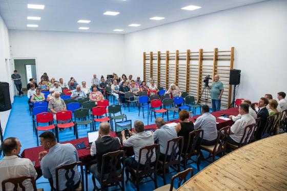 Közmeghallgatás a Cinkotai Civil Házban.