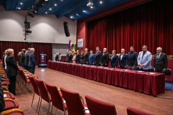 Himnusz az alakulóülésen.