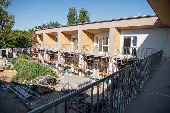 Az épület egyik szárnya