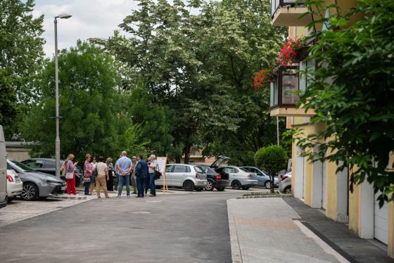 A megújult Orsika tér- út és parkolók