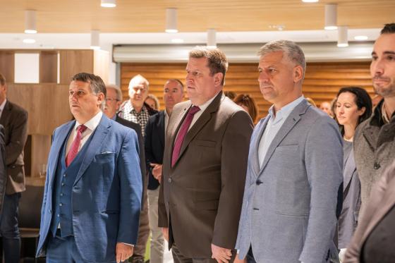 Kovács Péter polgármester, Nyul Zoltán helyettes államtitkár és Szatmáry Kristóf országgyűlési képviselő