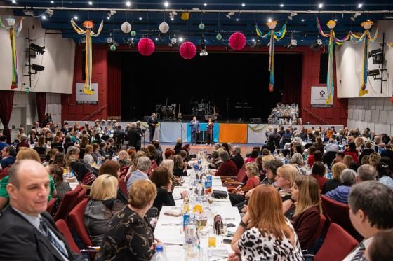 Pedagógusbál az Erzsébetligeti Színházban.