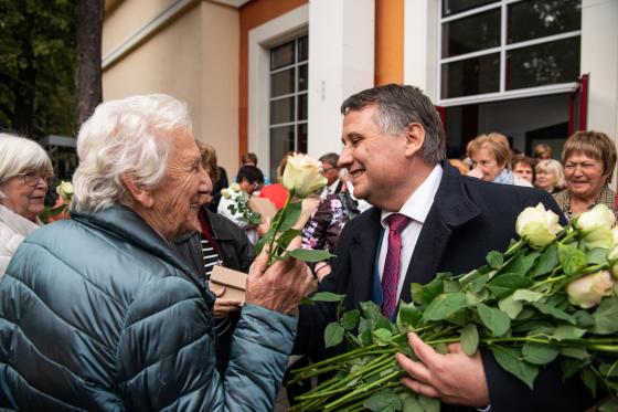 Kovács Péter polgármester köszönti az időseket az idősek napja alkalmából.