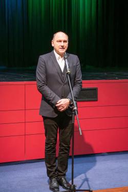 Szász József alpolgármester konferál