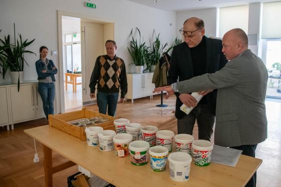 Szász József alpolgármester és Ádám Attila István főkertész