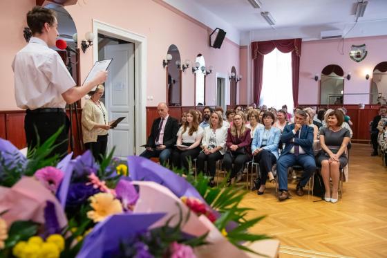 A pedagógusokat köszöntöttük a Szerb gimiben