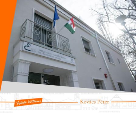 az épület új homlokzata